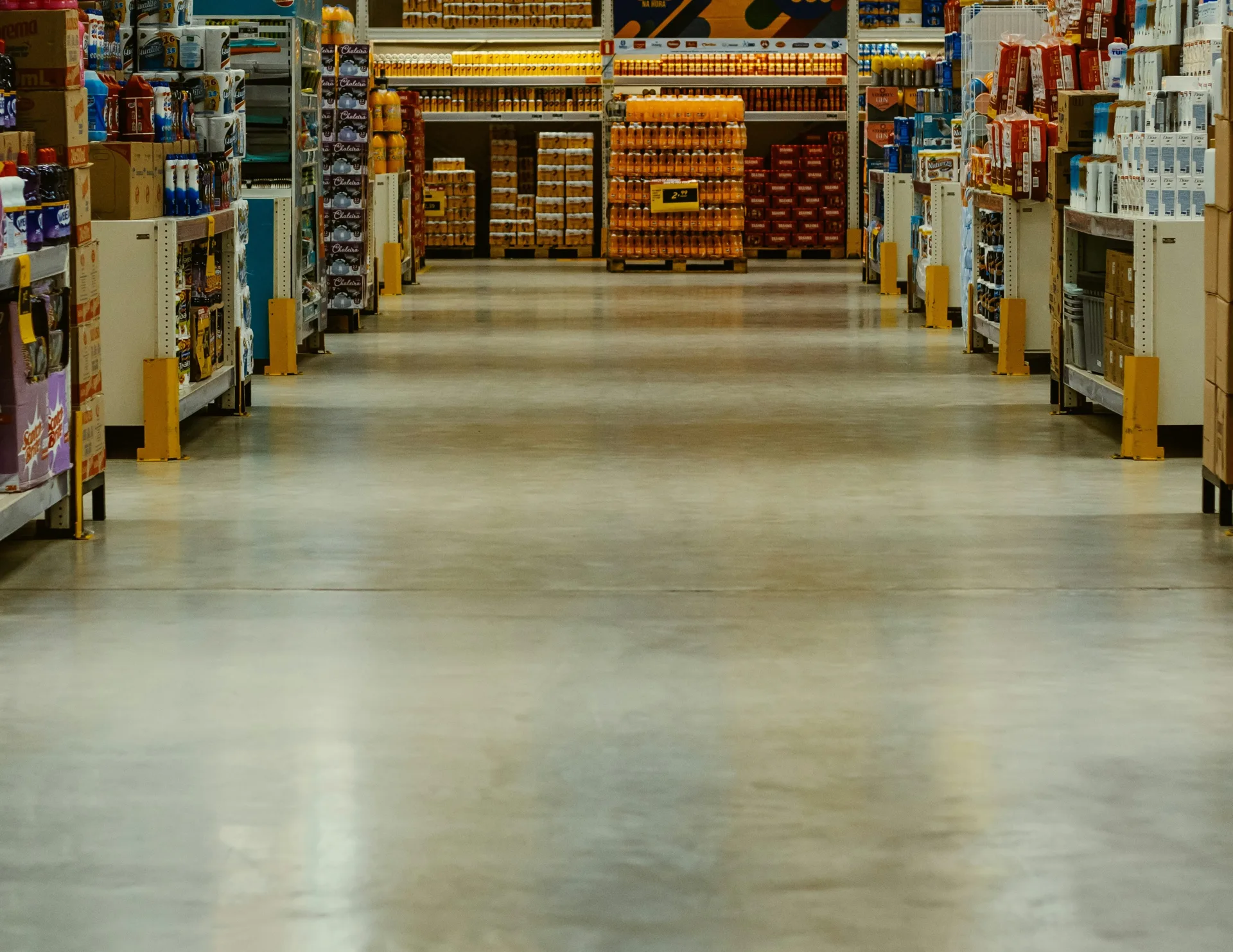 polished commercial concrete floor in a Las Vegas supermarket aisle