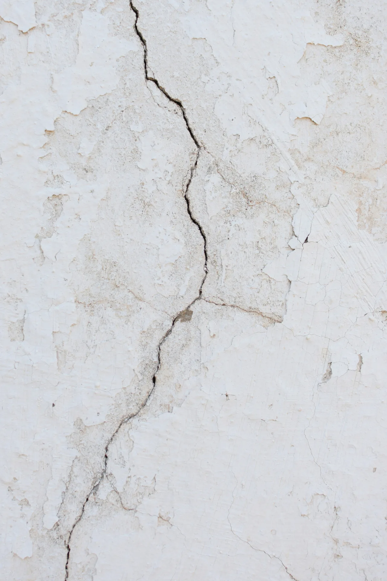 vertical crack in a residential concrete foundation wall in Las Vegas