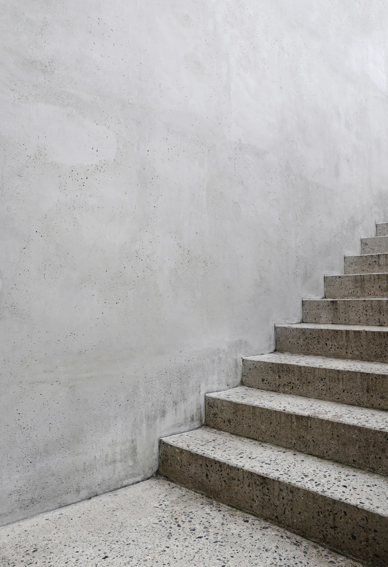 finished concrete front entry steps at a Las Vegas home in winter